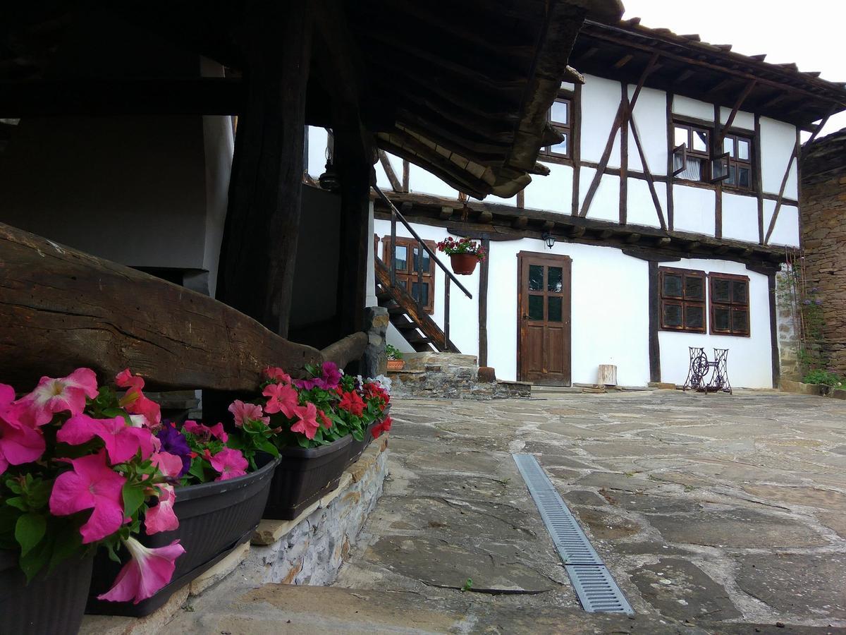 Dedovite Kashti Hotel Stefanovo  Buitenkant foto